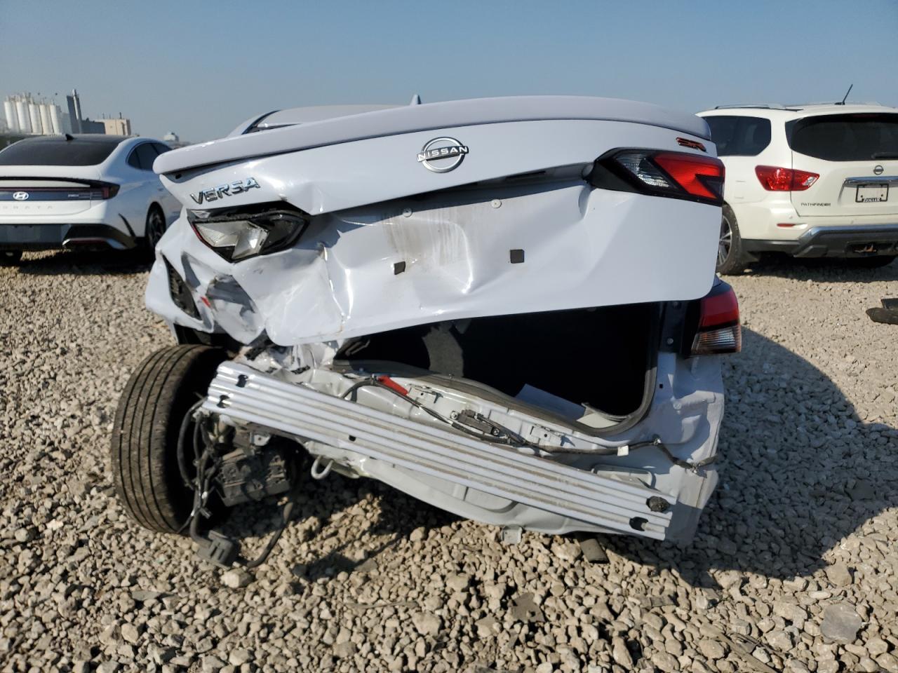2024 Nissan Versa Sr - Фото 6