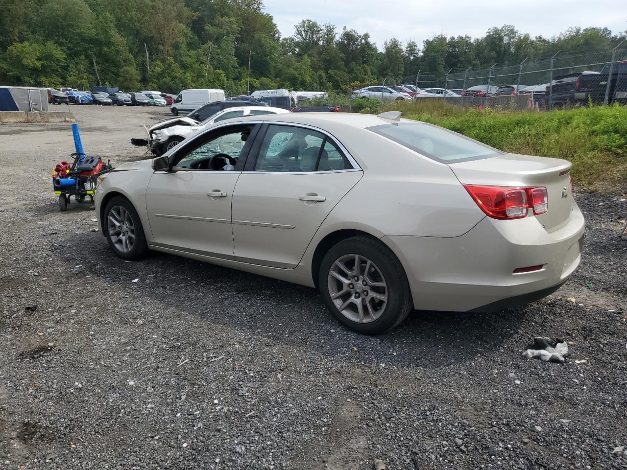 2015 Chevrolet Malibu 1Lt - Фото 2