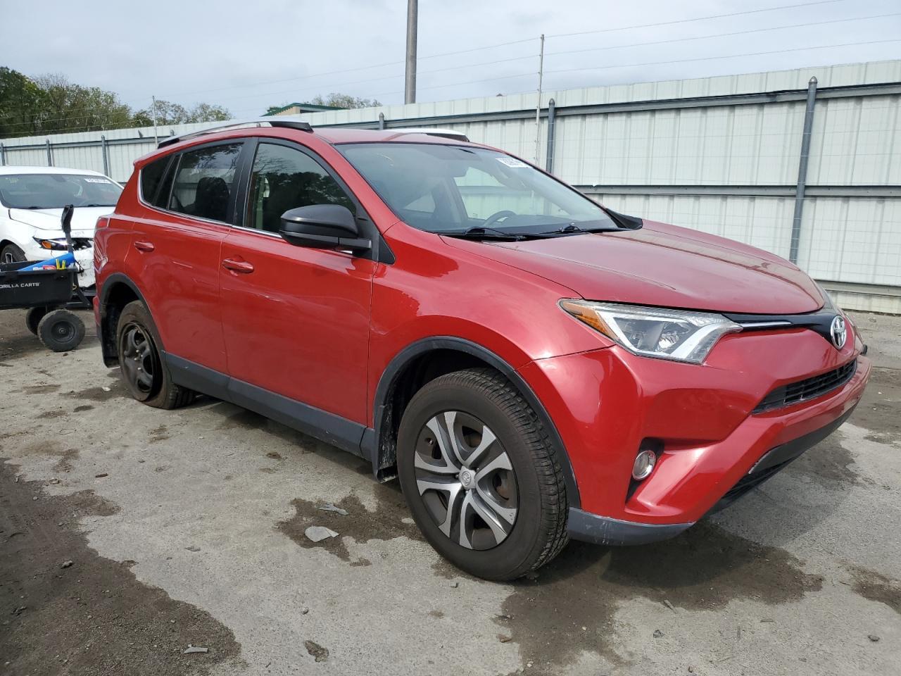 2016 Toyota Rav4 Le - Image 4