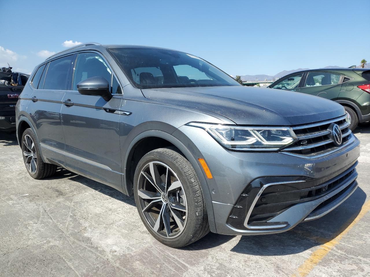 2022 Volkswagen Tiguan Sel R-Line - Фото 4