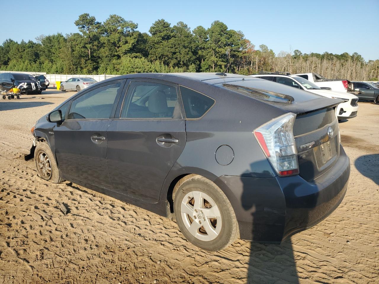 2010 Toyota Prius - Фото 2