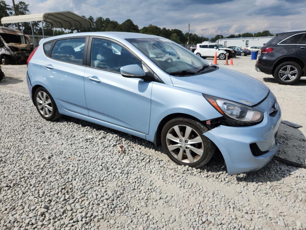 2013 Hyundai Accent Gls - Фото 4