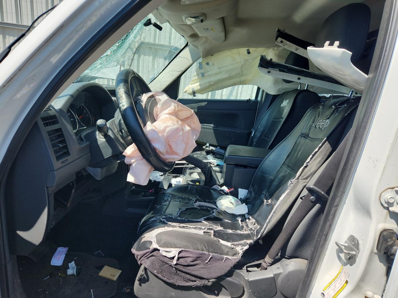 2012 Jeep Liberty Sport - Фото 7