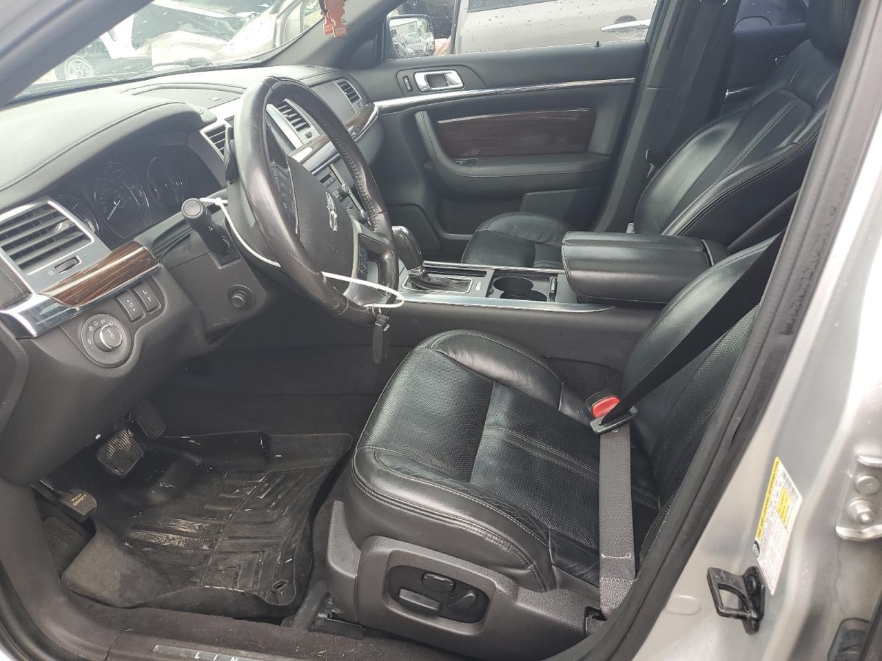 2010 Lincoln Mks - Image 7