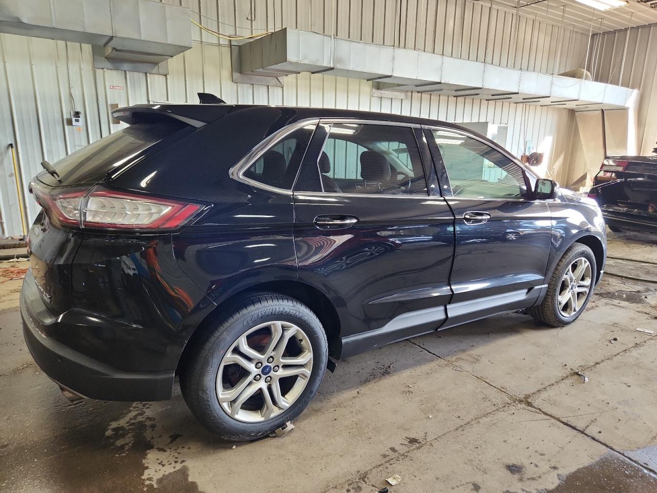 2016 Ford Edge Titanium - Фото 3