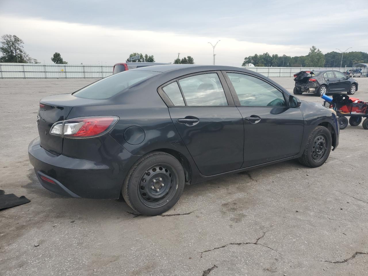 2011 Mazda 3 I - Фото 3