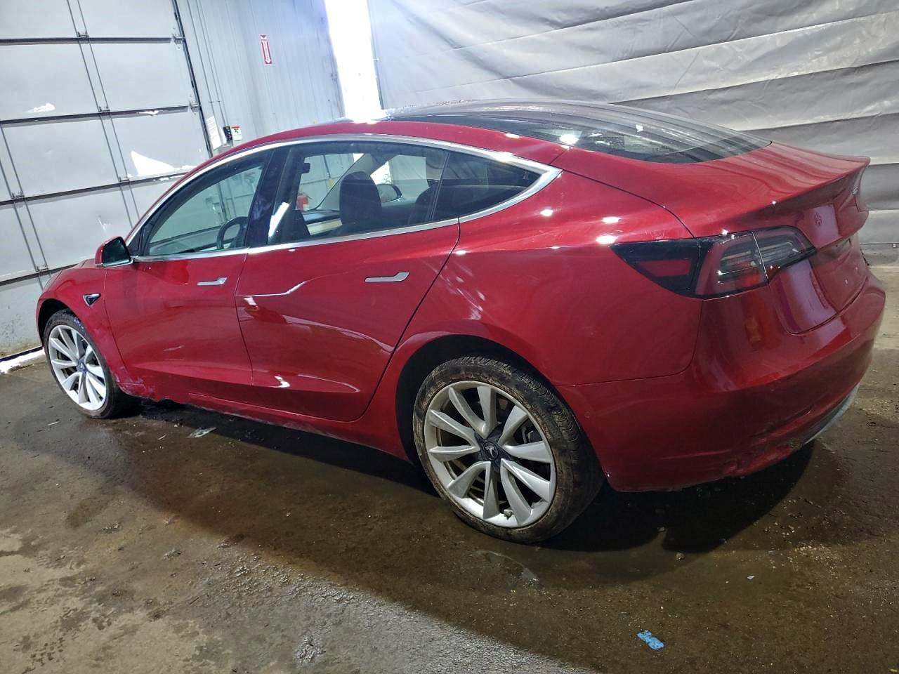 2018 Tesla Model 3 - Image 2