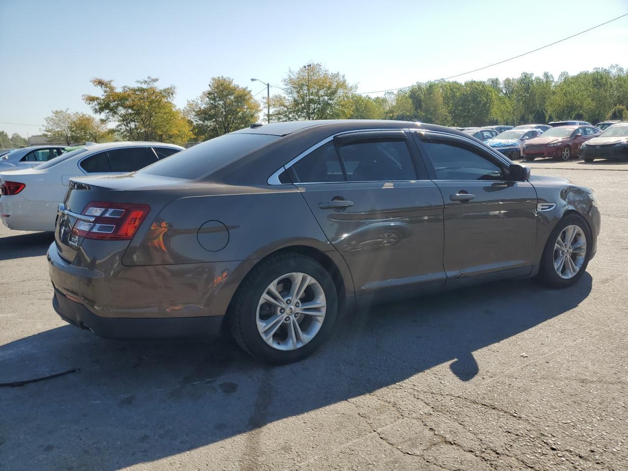2015 Ford Taurus Sel - Image 3