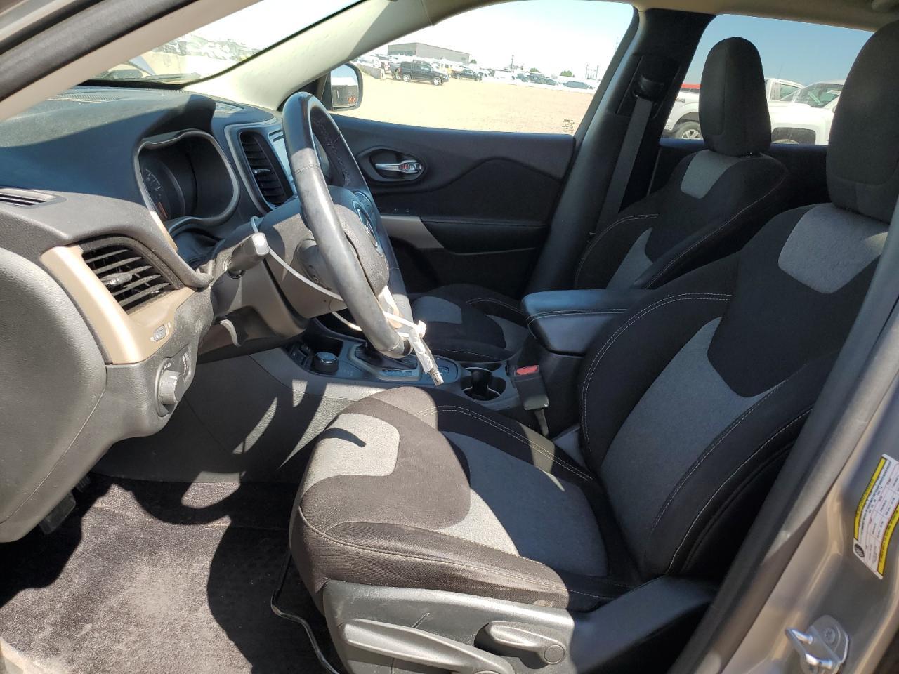 2017 Jeep Cherokee Sport - Фото 7