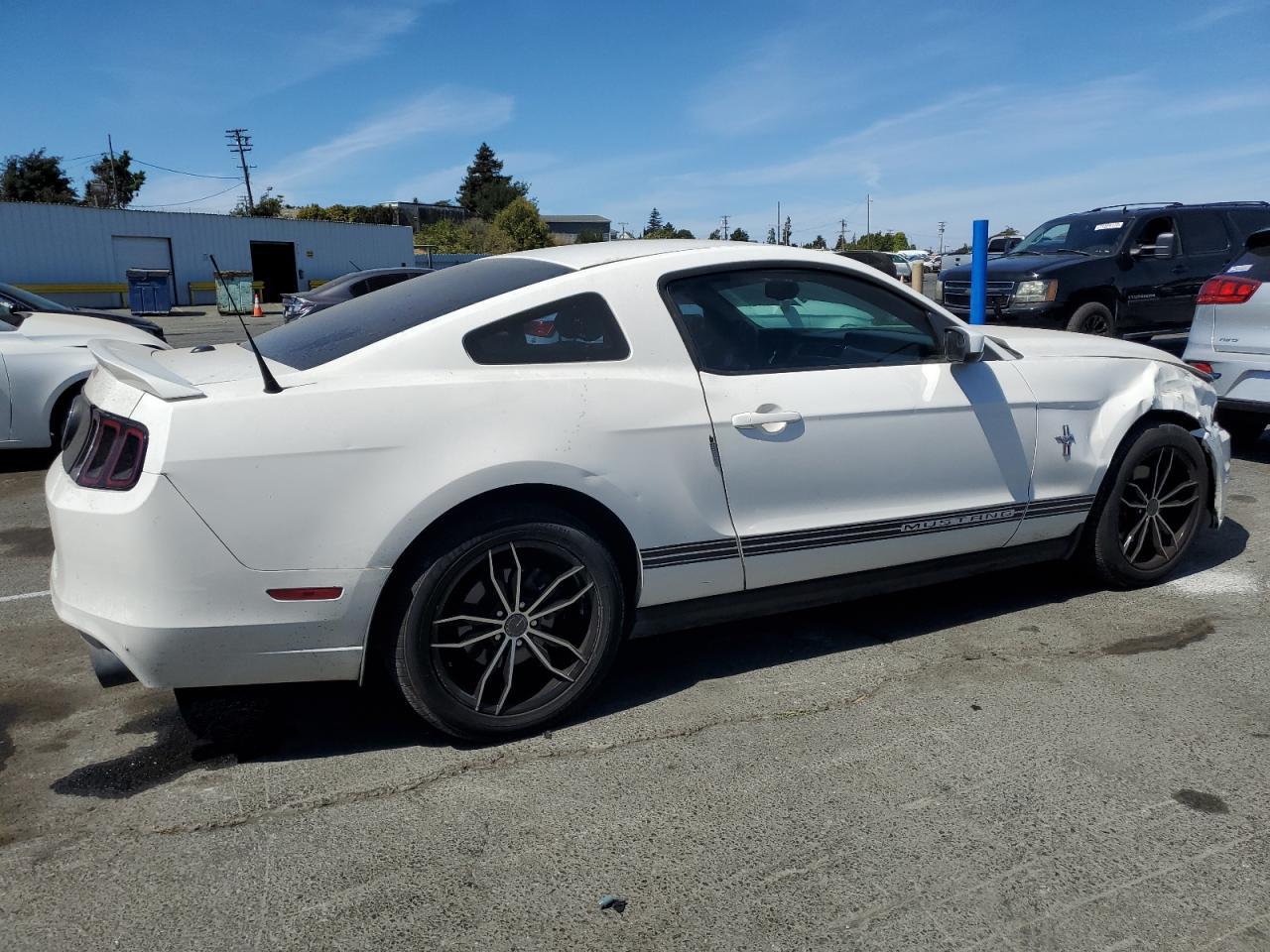 2013 Ford Mustang - Фото 3