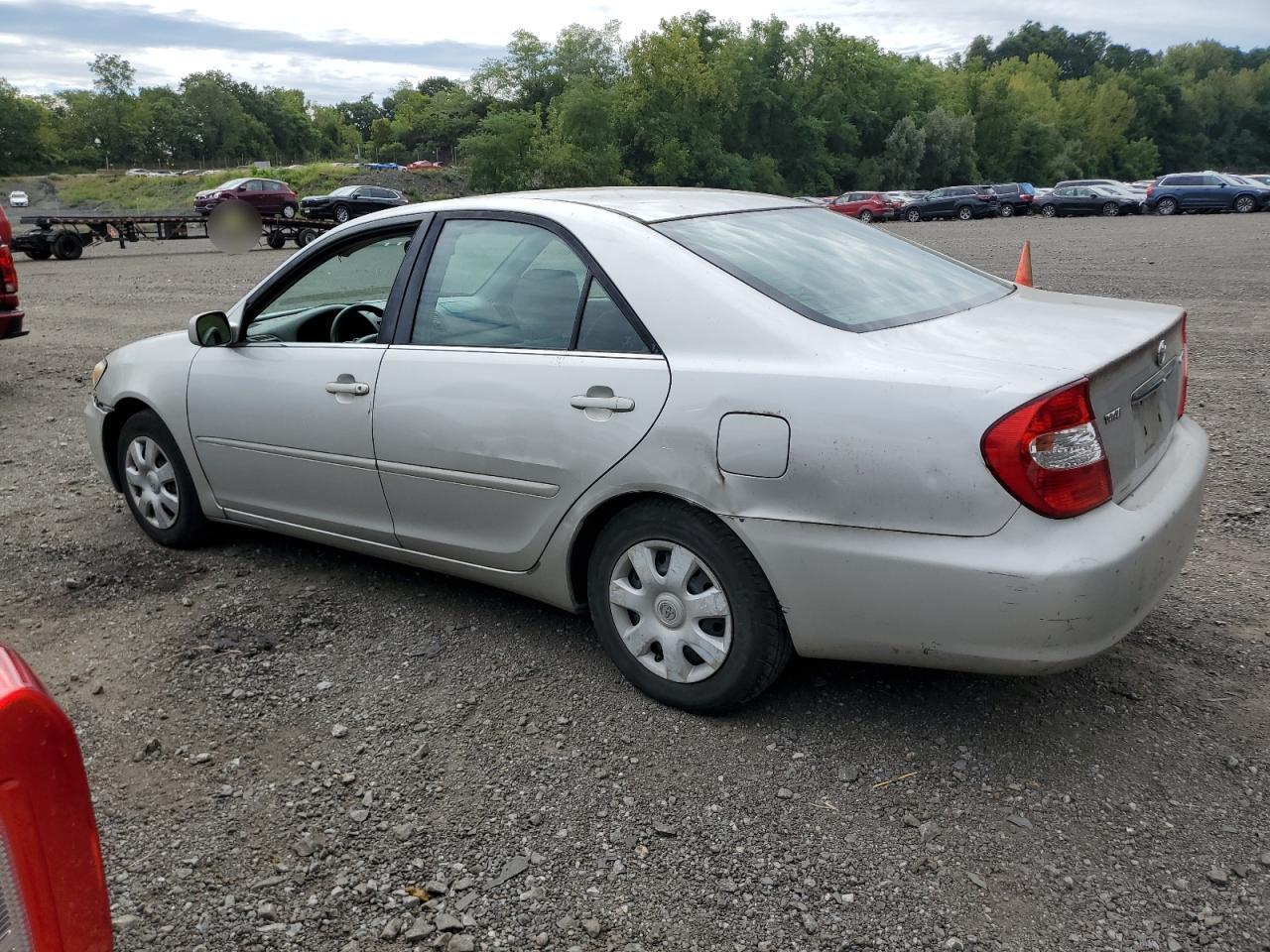 2002 Toyota Camry Le - Фото 2