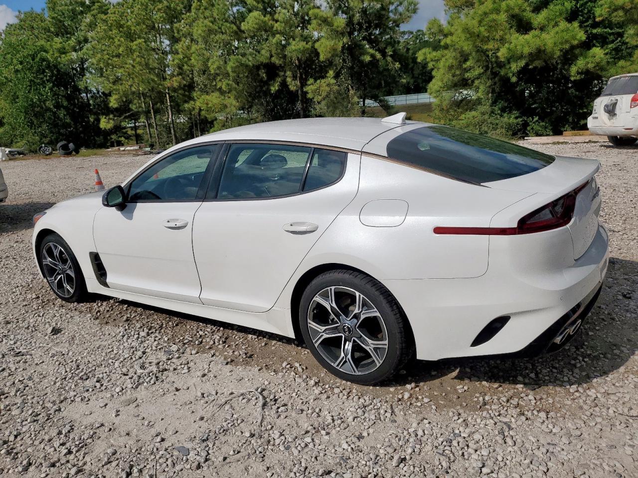2021 Kia Stinger - Фото 2
