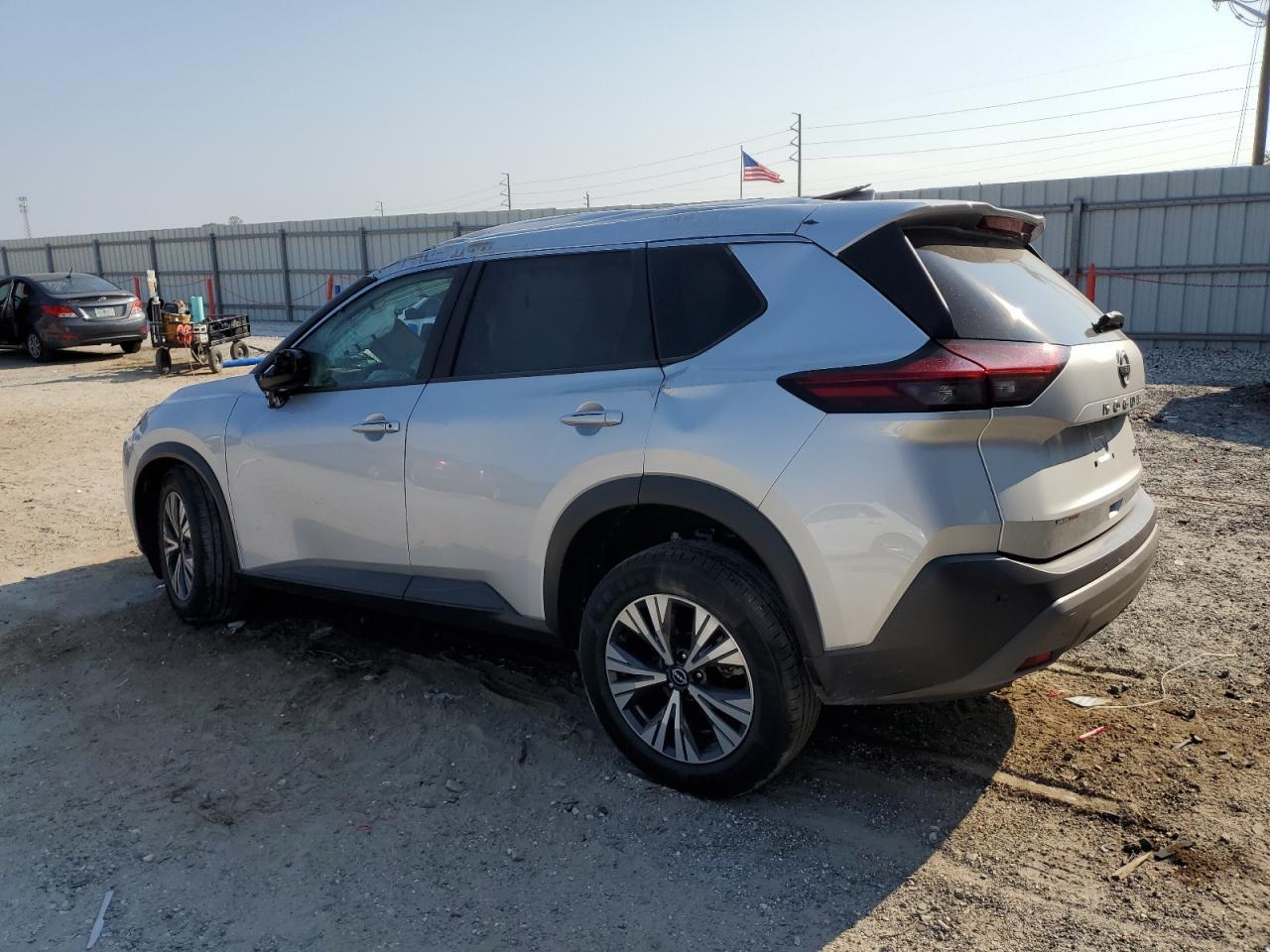 2023 Nissan Rogue Sv - Фото 2