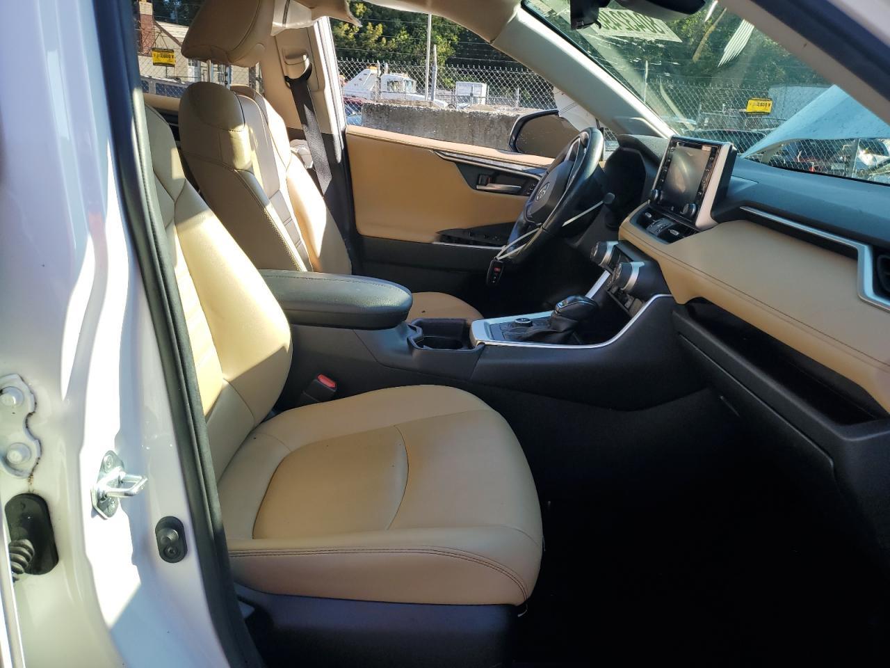 2020 Toyota Rav4 Limited - Фото 7