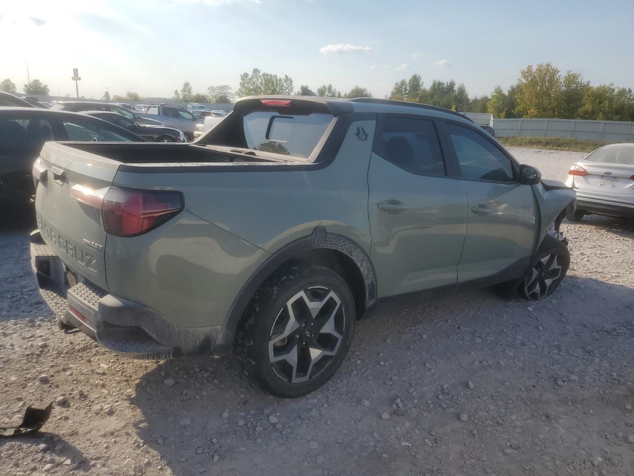 2023 Hyundai Santa Cruz Limited - Image 3