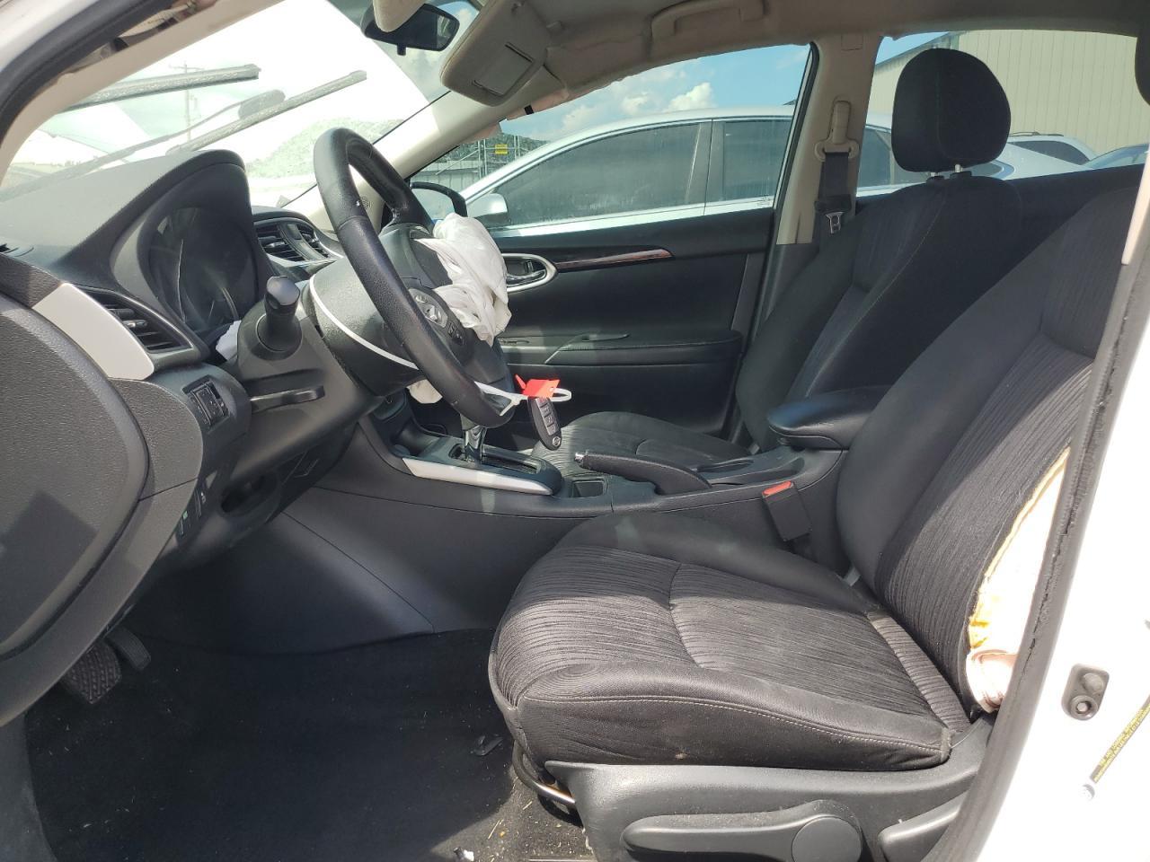 2019 Nissan Sentra S - Фото 7