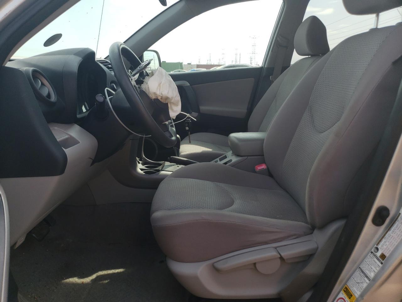 2007 Toyota Rav4 - Image 7