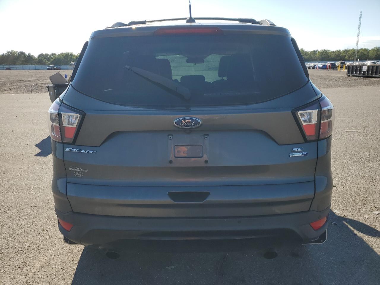 2017 Ford Escape Se - Фото 6