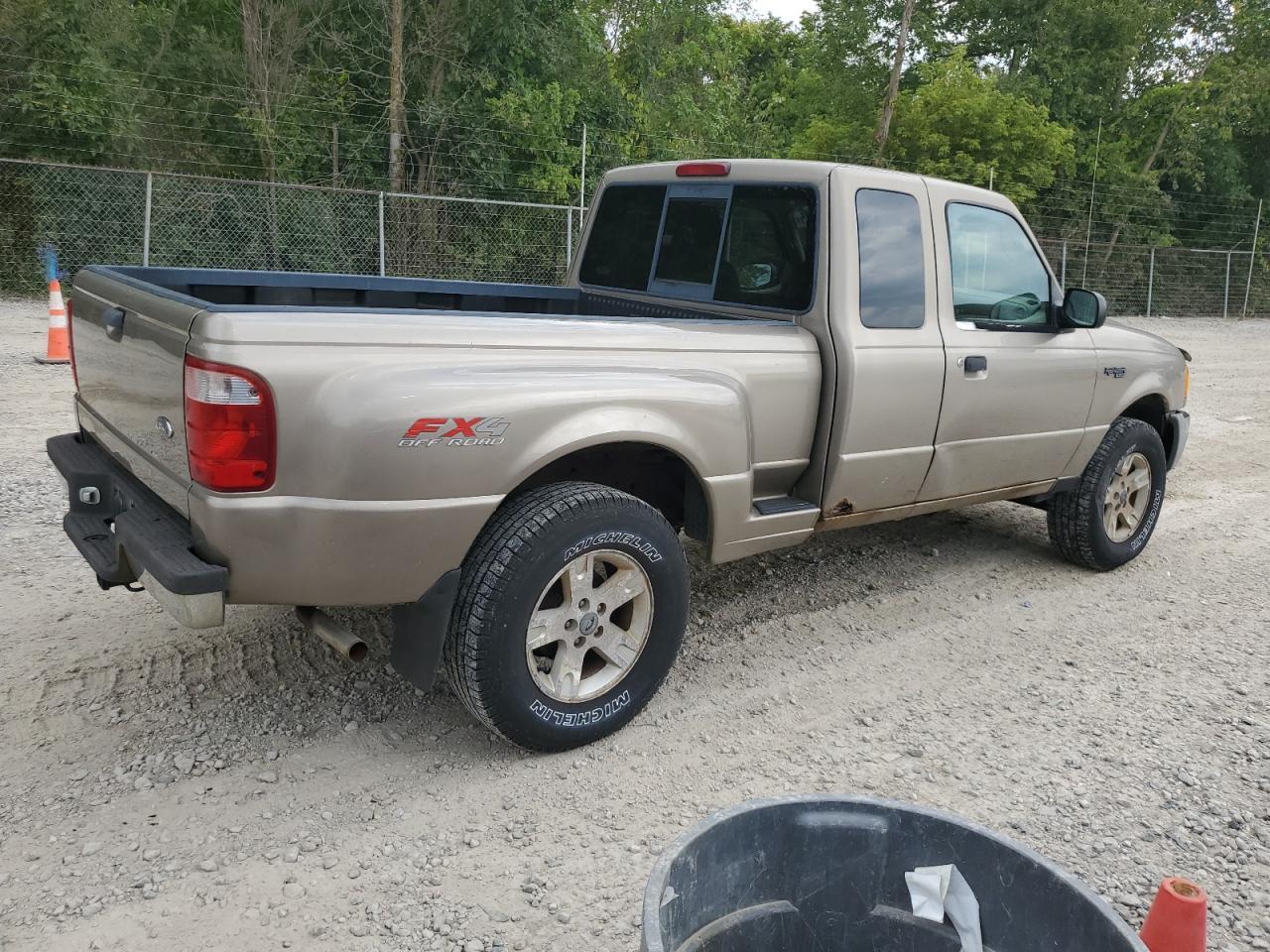 2004 Ford Ranger Super Cab - Image 3