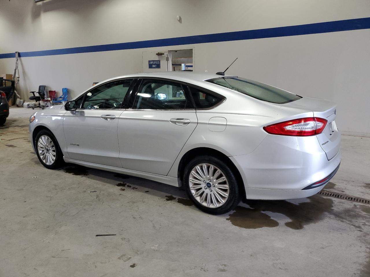 2013 Ford Fusion Se Hybrid - Фото 2