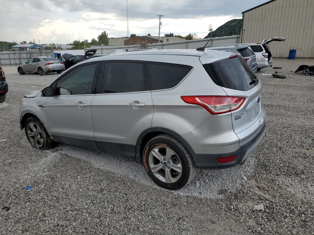 2014 Ford Escape Se - Фото 2