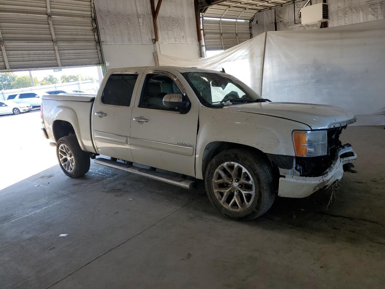 2012 GMC Sierra K1500 Denali - Image 4