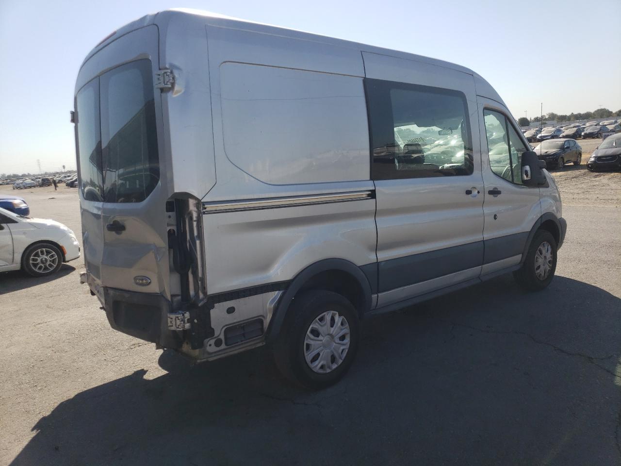 2015 Ford Transit T-250 - Image 3