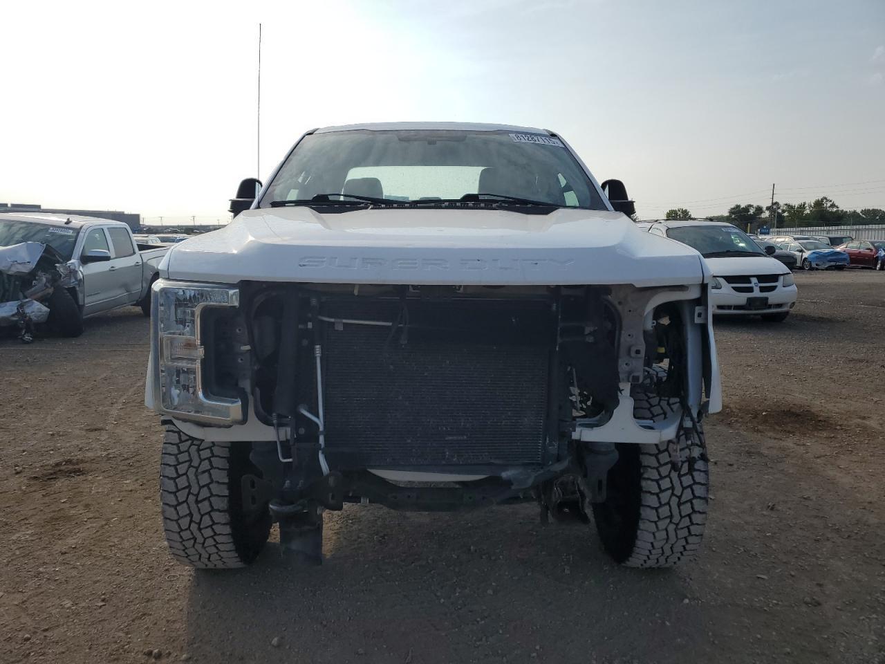 2017 Ford F250 Super Duty - Image 5