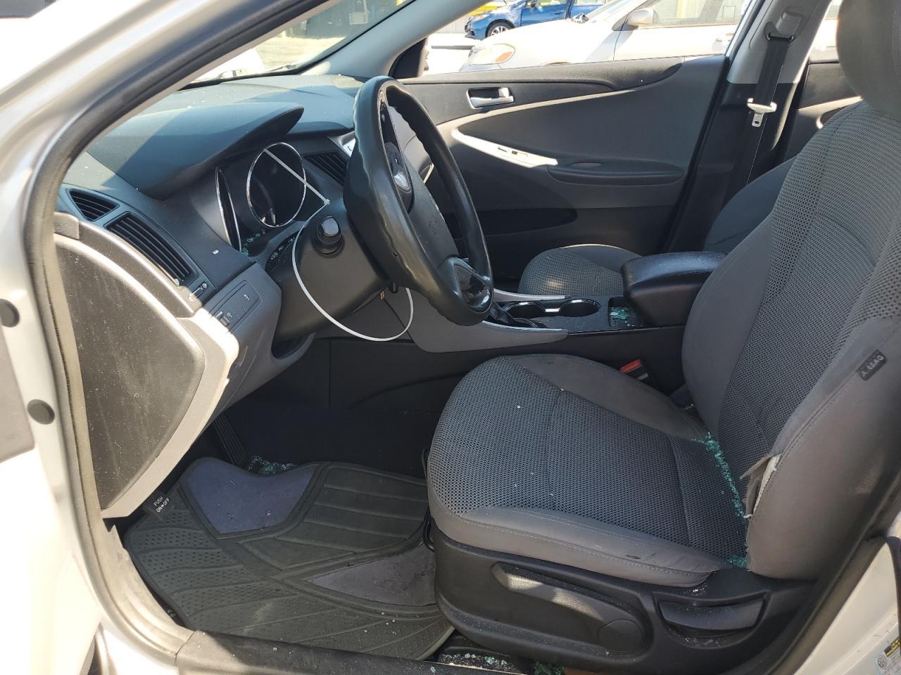 2011 Hyundai Sonata Gls - Image 7