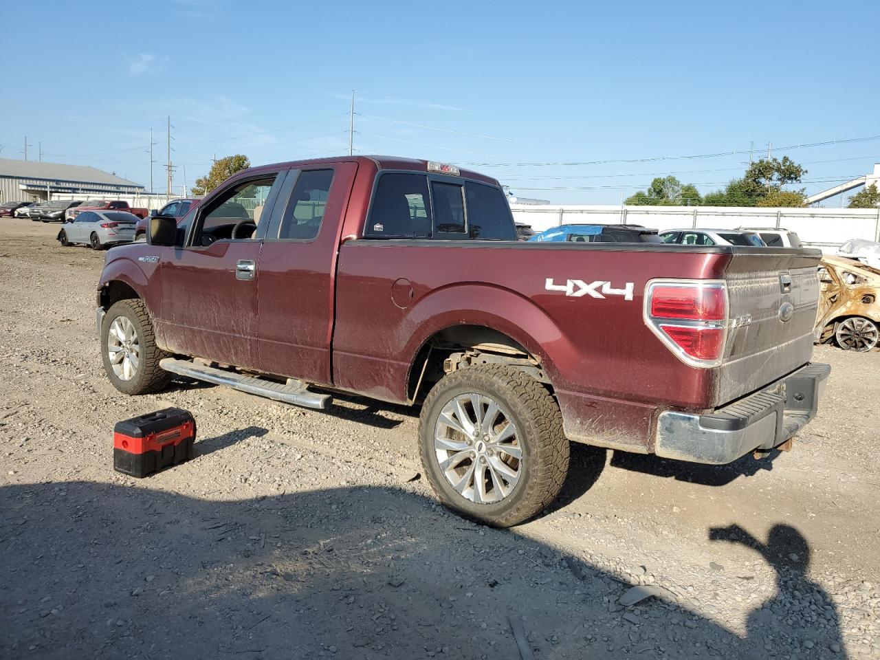 2010 Ford F150 Super Cab - Фото 2