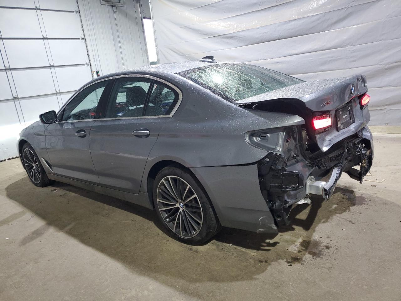 2023 BMW 530 Xi - Фото 2