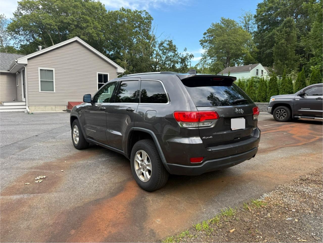 2014 Jeep Grand Cherokee Laredo - Image 3