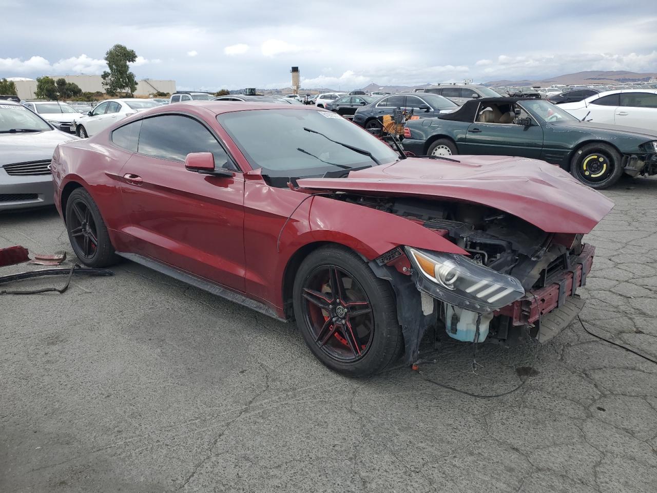 2017 Ford Mustang - Фото 4