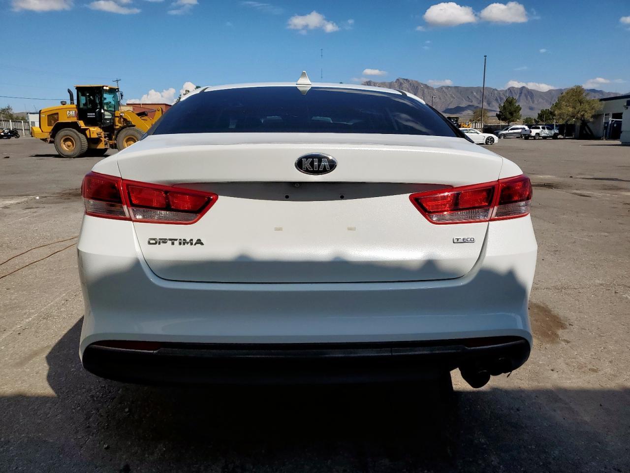 2017 Kia Optima Lx - Фото 6