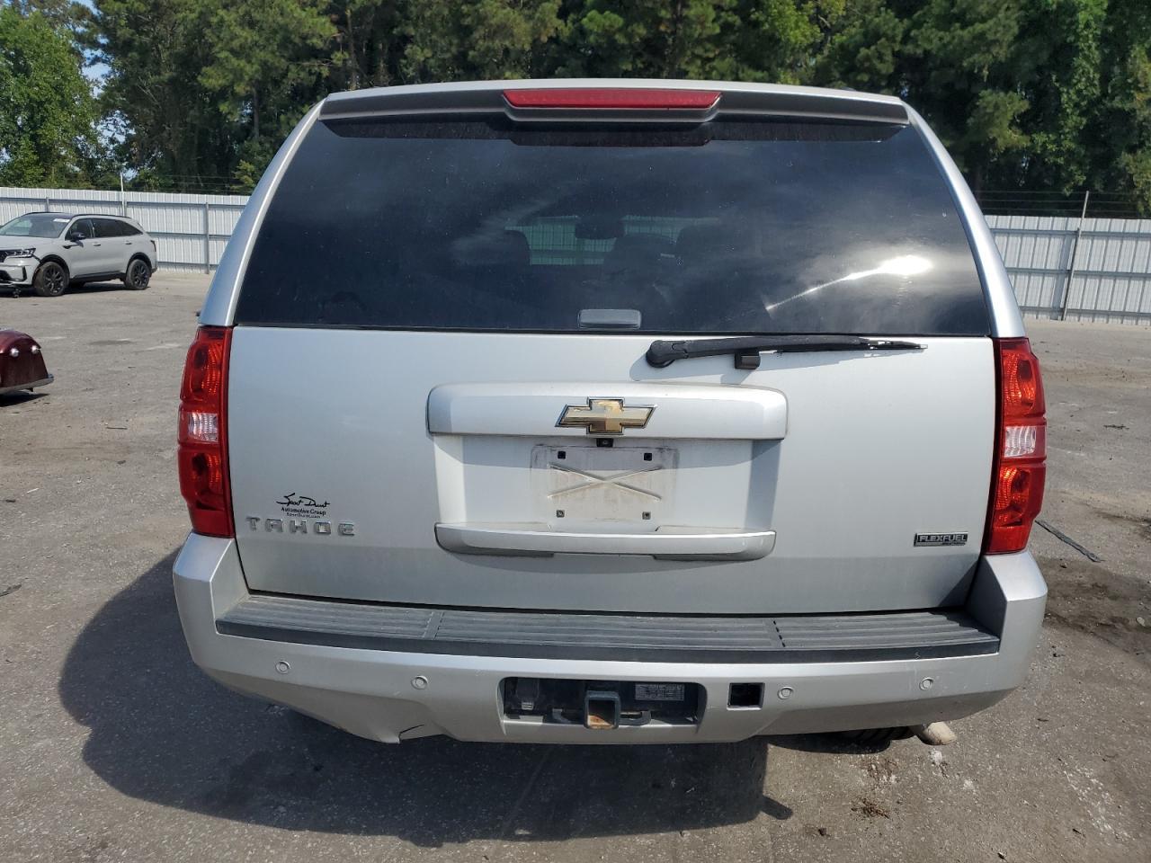 2011 Chevrolet Tahoe C1500 Ls - Фото 6