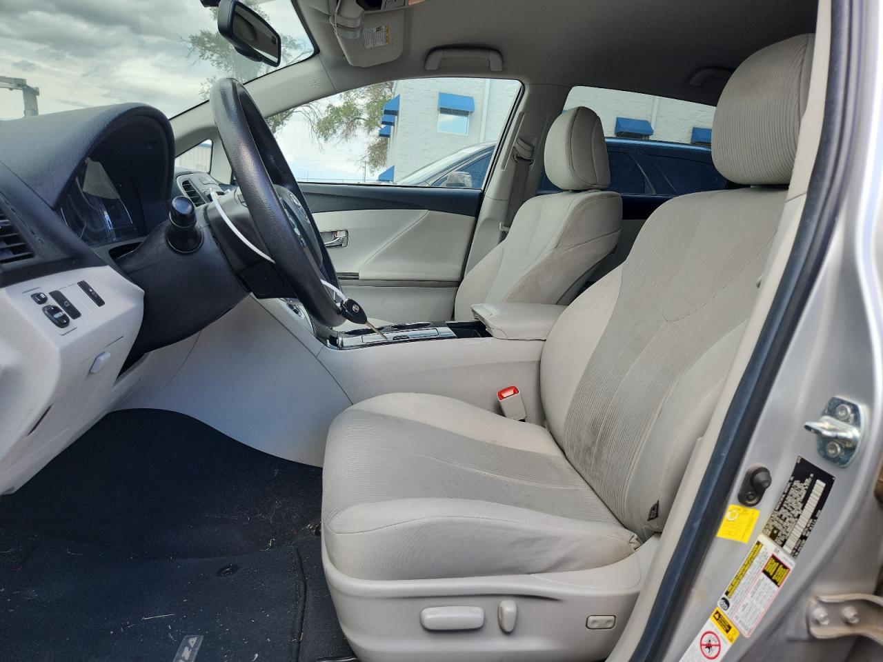 2013 Toyota Venza Le - Фото 7