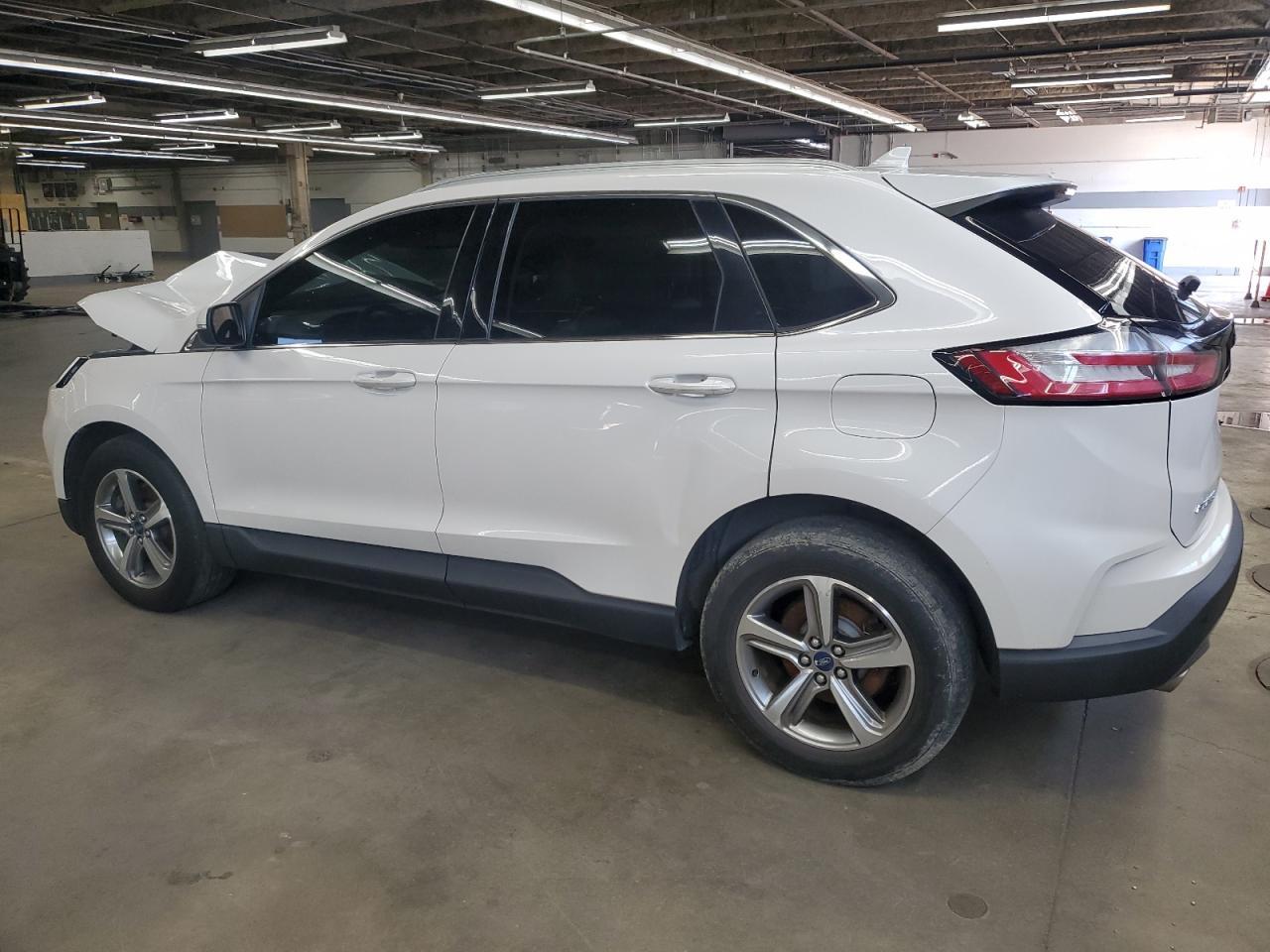 2019 Ford Edge Sel - Фото 2