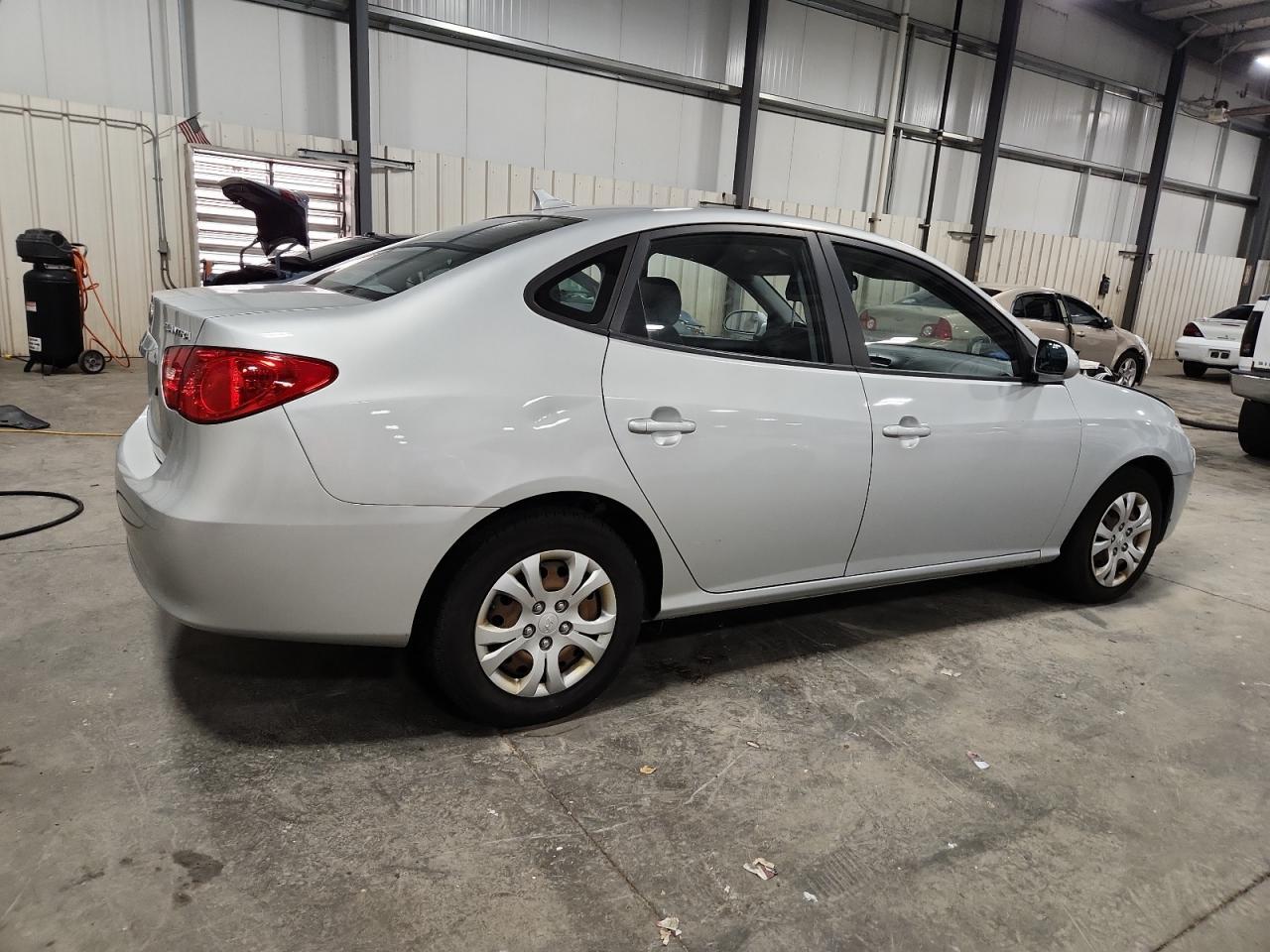 2010 Hyundai Elantra Blue - Image 3