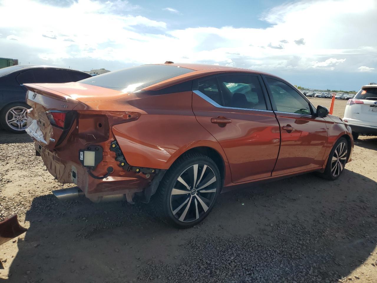 2020 Nissan Altima 2.5 Sr - Image 3