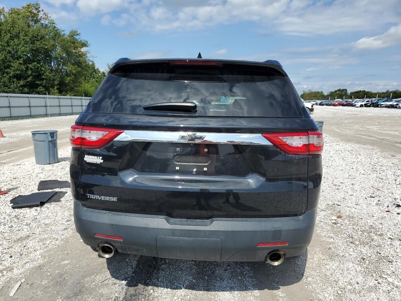 2021 Chevrolet Traverse Ls - Фото 6