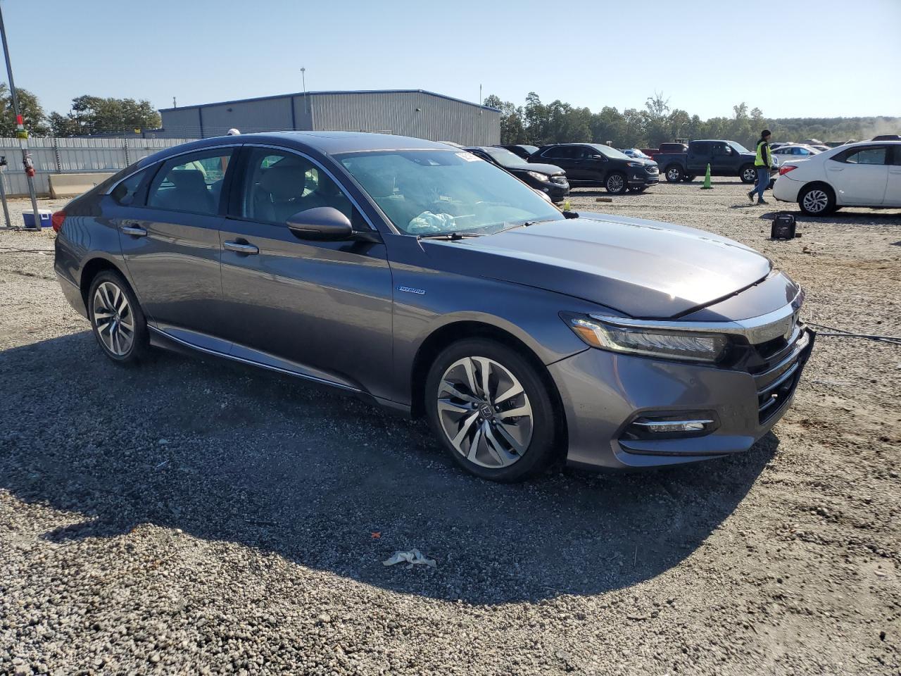 2020 Honda Accord Touring Hybrid - Image 4