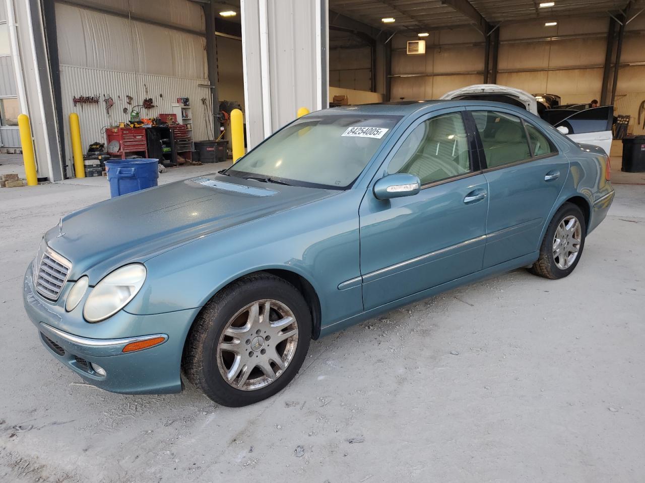 2003 Mercedes-Benz E 320