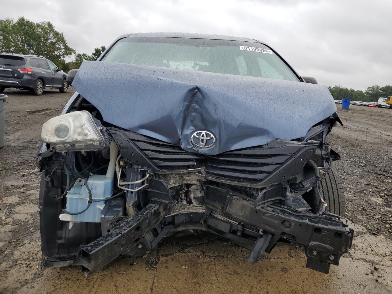 2015 Toyota Sienna - Image 5