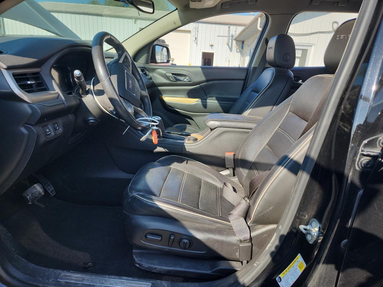 2017 GMC Acadia Denali - Image 7