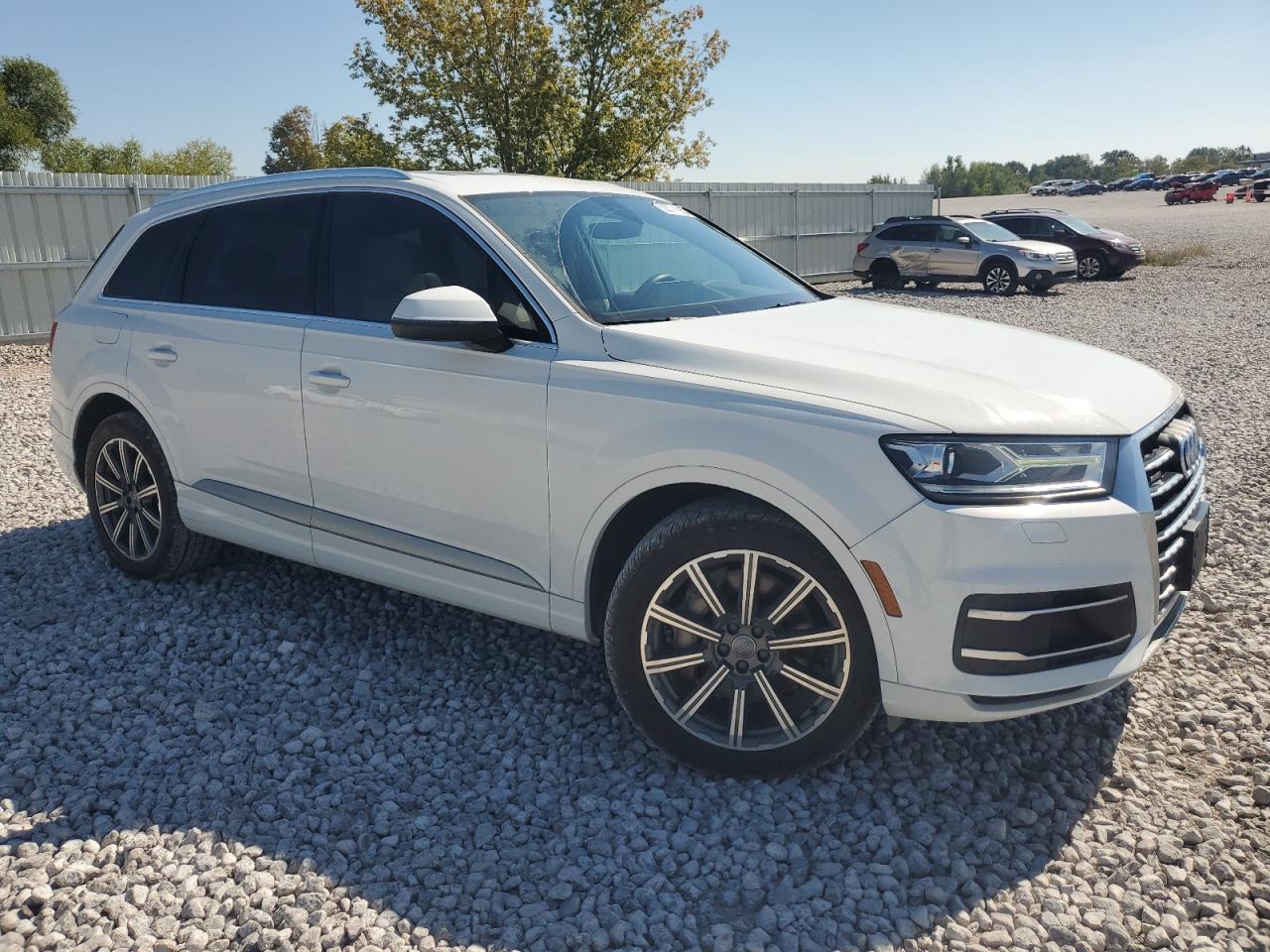 2017 Audi Q7 Premium - Image 4