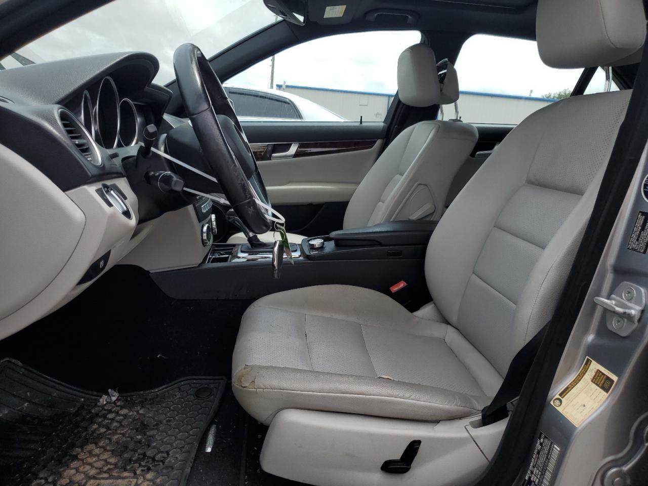 2012 Mercedes-Benz C 250 - Фото 7