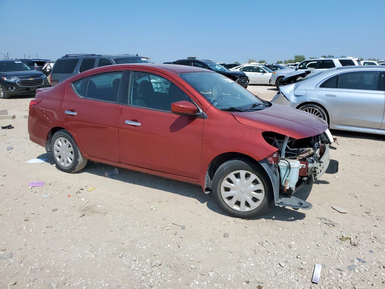 2019 Nissan Versa S - Фото 4