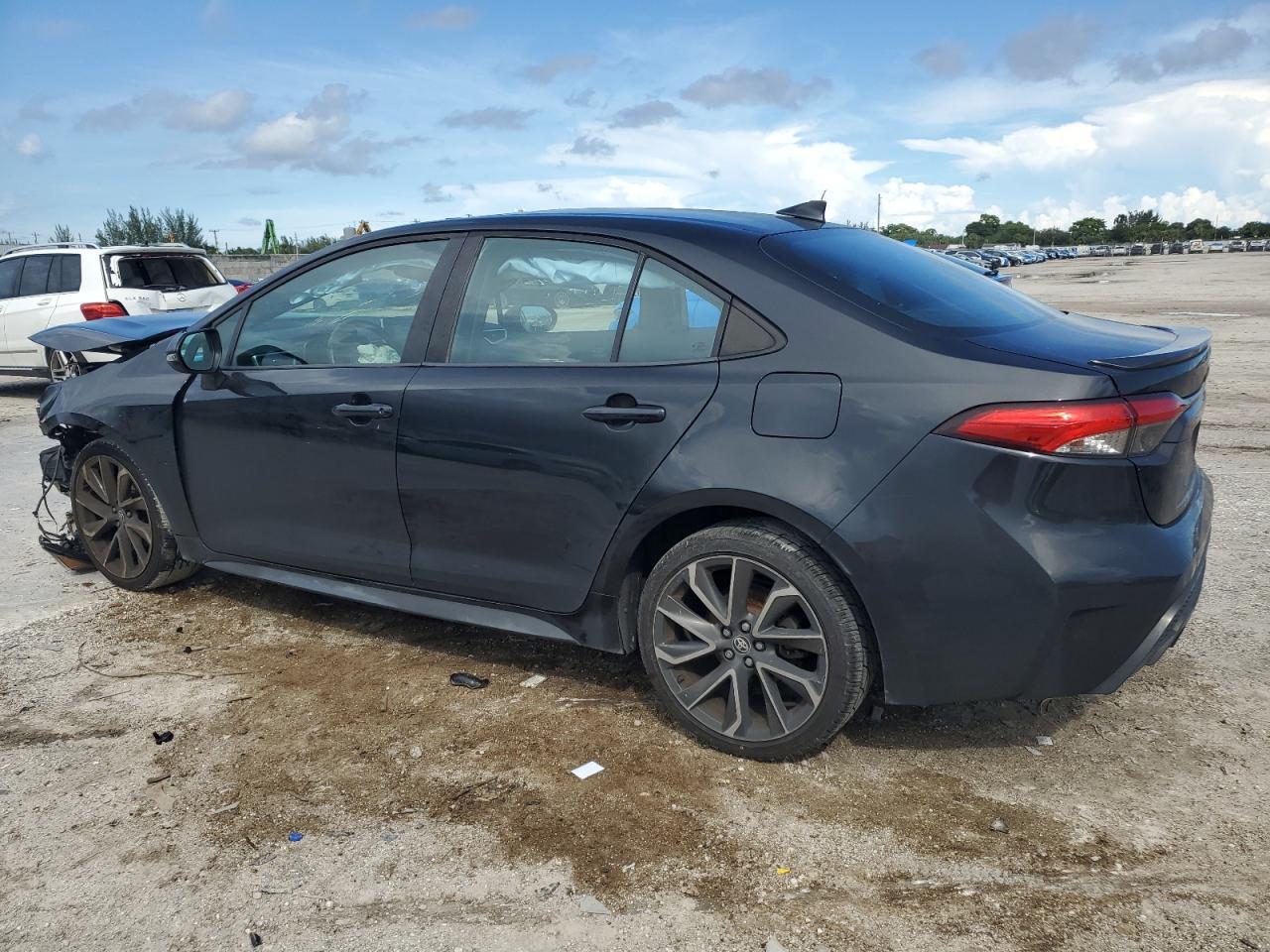 2020 Toyota Corolla Xse - Image 2
