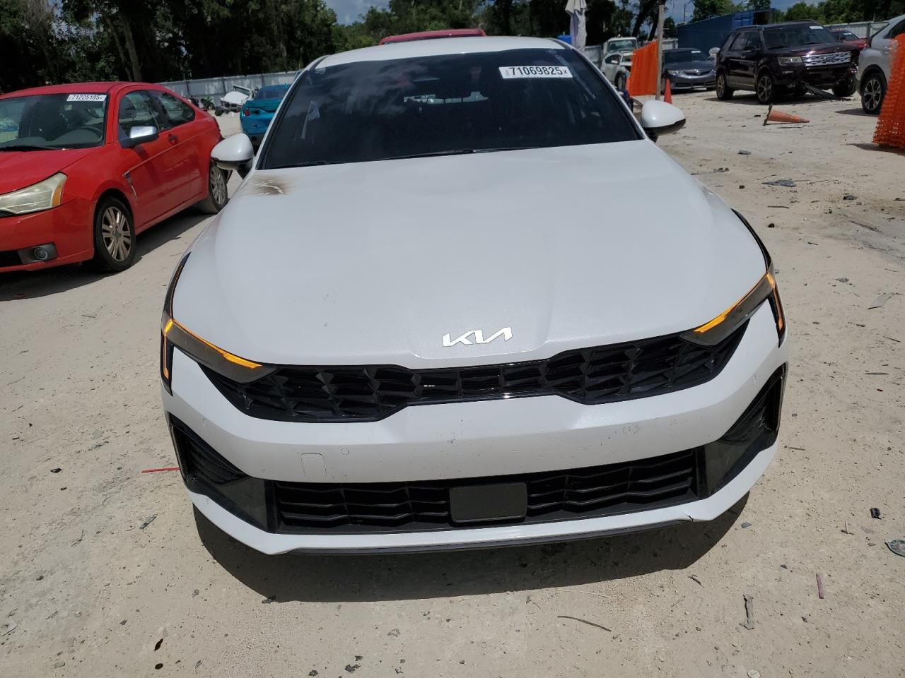 2025 Kia K5 Lxs - Image 5
