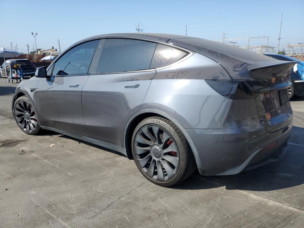 2020 Tesla Model Y - Фото 2